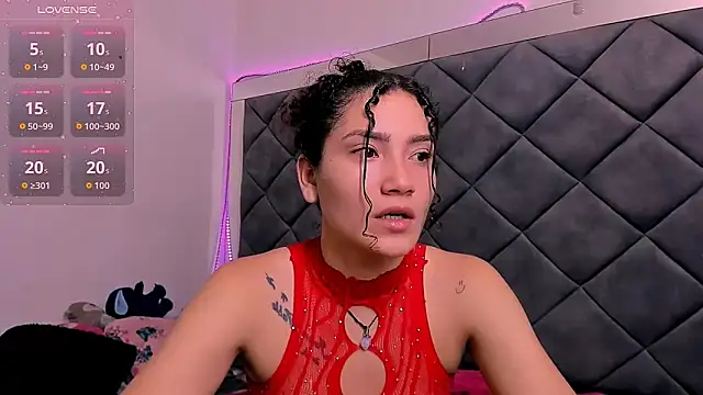 Nellyhills online show from 11.25.25