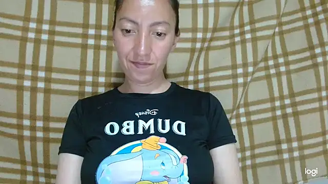 Snapshot of kaybabyhot chatting on 10.29.25 kaybabyhot online show from 10.29.25