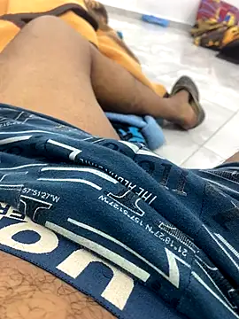 Snapshot of Lahcene chatting on 11.05.25 Lahcene online show from 11.05.25