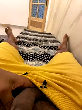 Snapshot of Lahcene chatting on 11.06.25 Lahcene online show from 11.06.25