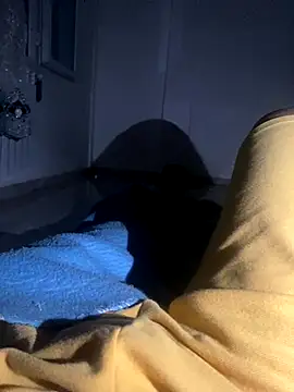 Snapshot of Lahcene chatting on 11.15.25 Lahcene online show from 11.15.25