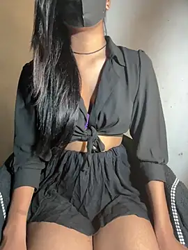 Snapshot of Teena_girl chatting on 02.15.25 Teena girl online show from 02.15.25
