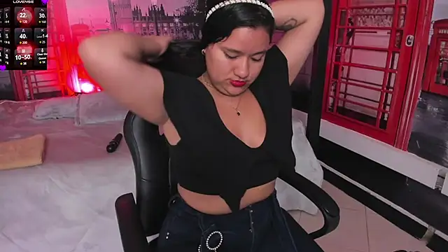 natasha adams22 online show from 11.13.25