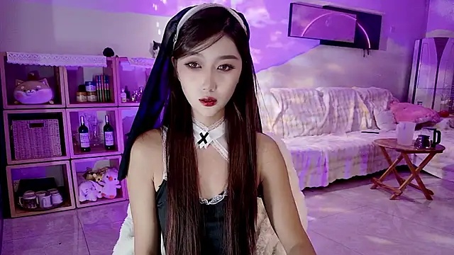 Snapshot of pinnnnnnk chatting on 12.27.24 pinnnnnnk online show from 12.27.24