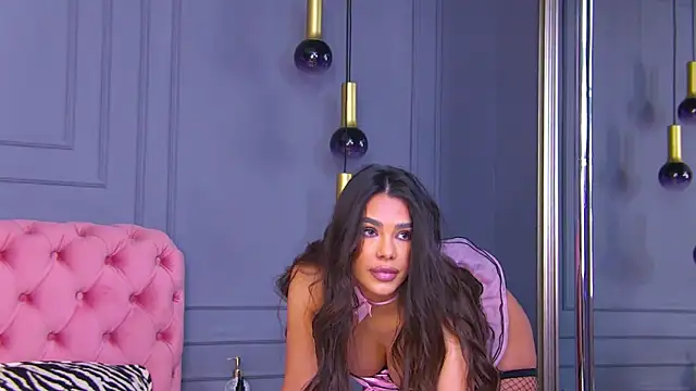 Snapshot of Nicole_Diva chatting on 01.16.25 Nicole Diva online show from 01.16.25