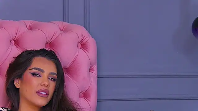 Snapshot of Nicole_Diva chatting on 01.20.25 Nicole Diva online show from 01.20.25