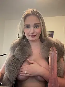 CherryEmmy online show from 01.25.25