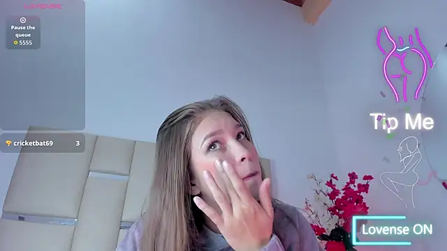 HaleyAmaya online show from 11.30.25