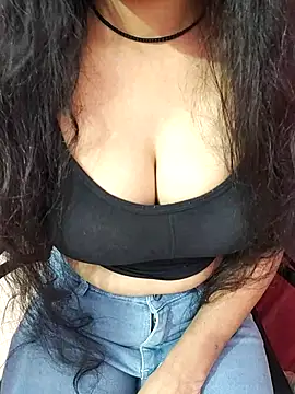 Snapshot of cute-neha70 chatting on 02.28.25 cute-neha70 online show from 02.28.25