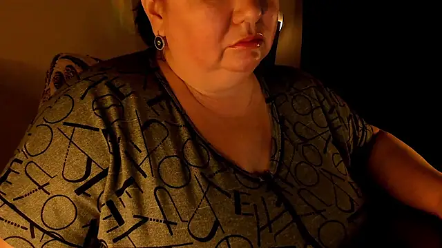 SexxyDreams1 online show from 12.20.24