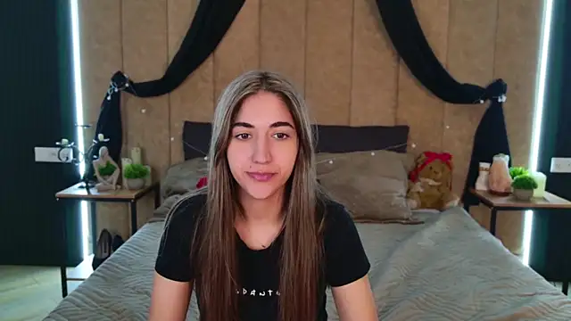 Snapshot of Teresa_Stane chatting on 02.19.25 Teresa Stane online show from 02.19.25