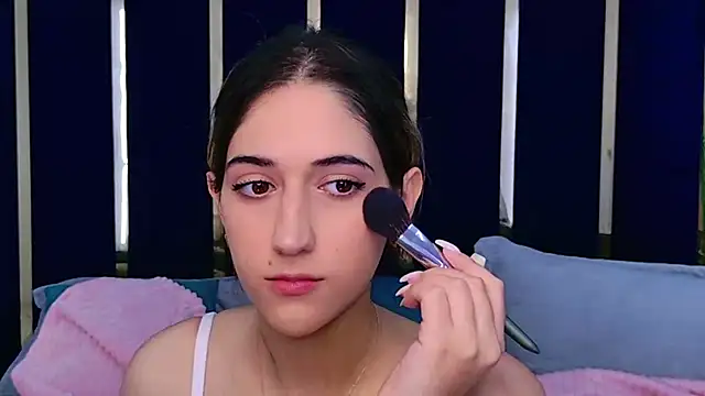 Snapshot of Teresa_Stane chatting on 10.17.25 Teresa Stane online show from 10.17.25