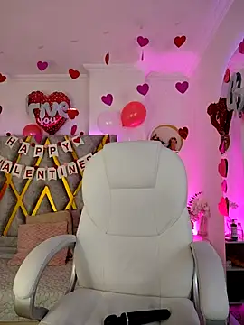 Snapshot of Aurora_Brownn chatting on 02.19.25 Aurora Brownn online show from 02.19.25