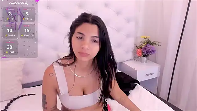 Snapshot of anchela-garcia1 chatting on 02.10.25 anchela-garcia1 online show from 02.10.25