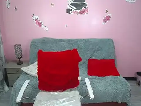 Snapshot of cloe_cooper_ chatting on 12.31.24 cloe cooper online show from 12.31.24