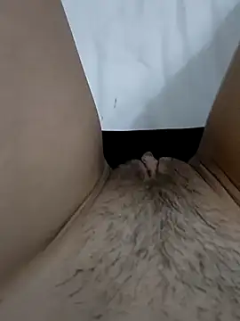 Snapshot of gunian chatting on 01.27.25 gunian online show from 01.27.25