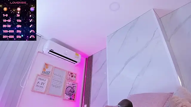 Chlooee   online show from 01.24.25