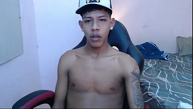 Snapshot of mr_stiven_ chatting on 01.04.25 mr stiven  online show from 01.04.25