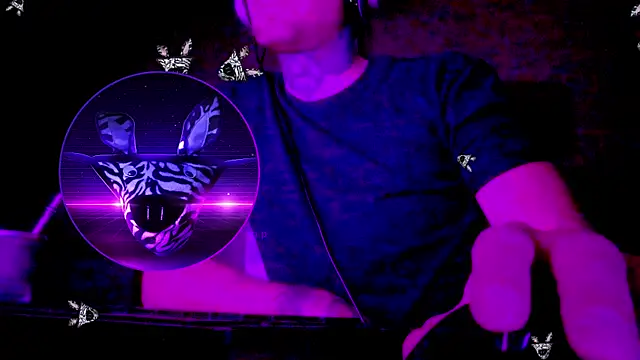 Snapshot of HappyZebra13 chatting on 02.12.25 HappyZebra13 online show from 02.12.25