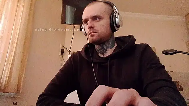 Snapshot of HappyZebra13 chatting on 03.05.25 HappyZebra13 online show from 03.05.25