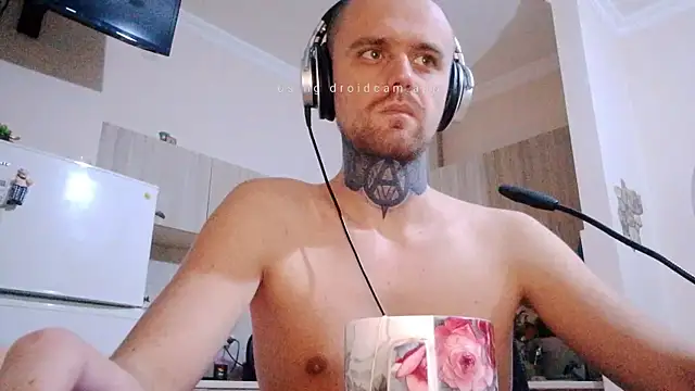 Snapshot of HappyZebra13 chatting on 03.08.25 HappyZebra13 online show from 03.08.25