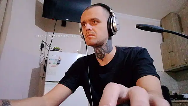 Snapshot of HappyZebra13 chatting on 03.13.25 HappyZebra13 online show from 03.13.25