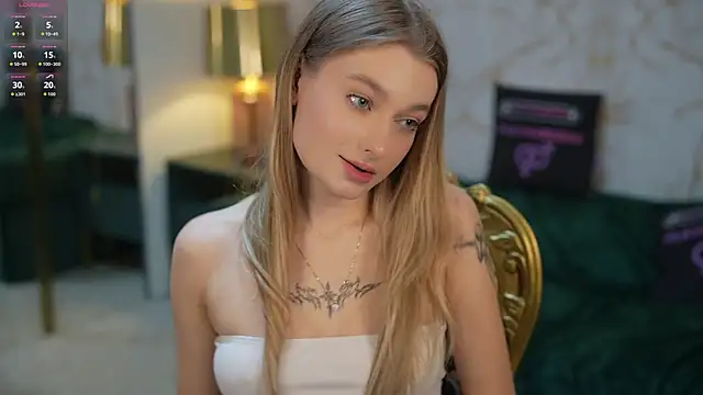 Ewa Pearl online show from 10.29.25