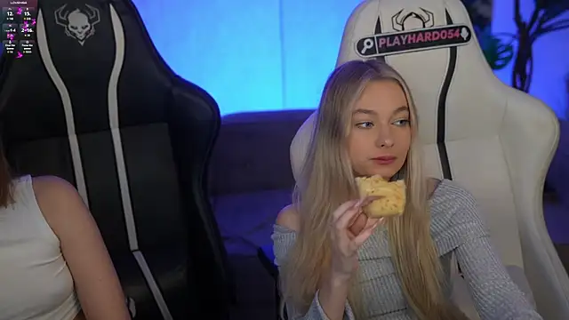 Ewa Pearl online show from 12.05.25