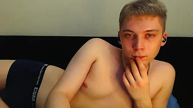 Snapshot of __sugarrebit chatting on 02.12.25   sugarrebit online show from 02.12.25