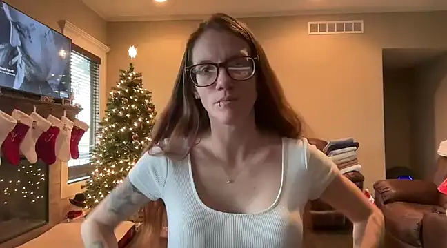 Snapshot of yourstrulylivy69 chatting on 12.18.24 yourstrulylivy69 online show from 12.18.24