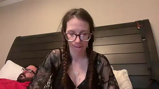 Snapshot of yourstrulylivy69 chatting on 02.21.25 yourstrulylivy69 online show from 02.21.25