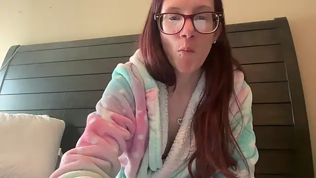 Snapshot of yourstrulylivy69 chatting on 03.07.25 yourstrulylivy69 online show from 03.07.25