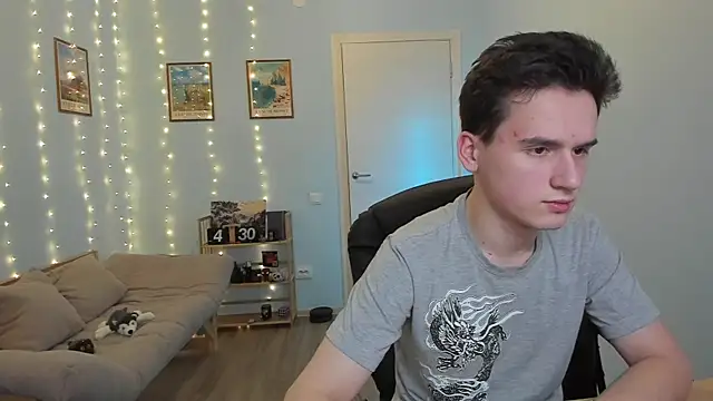 Snapshot of Scooby_k chatting on 12.25.24 Scooby k online show from 12.25.24