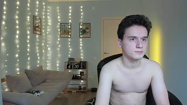 Snapshot of Scooby_k chatting on 12.29.24 Scooby k online show from 12.29.24