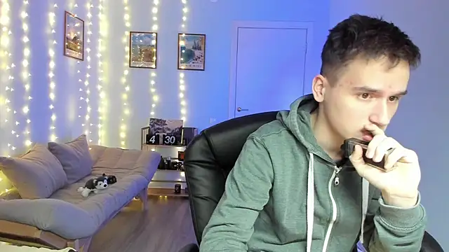 Snapshot of Scooby_k chatting on 01.05.25 Scooby k online show from 01.05.25