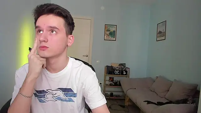 Snapshot of Scooby_k chatting on 03.02.25 Scooby k online show from 03.02.25