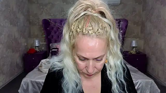 Snapshot of Penelope_Pinky chatting on 01.09.25 Penelope Pinky online show from 01.09.25