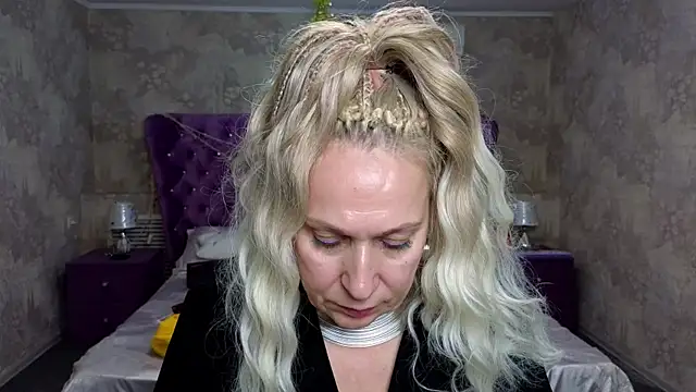 Snapshot of Penelope_Pinky chatting on 01.19.25 Penelope Pinky online show from 01.19.25