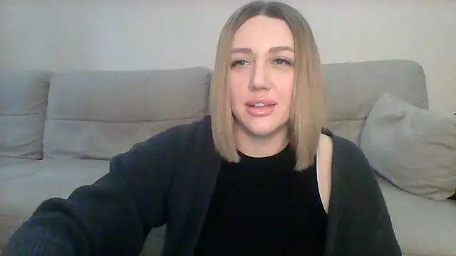 Snapshot of VickyLove047 chatting on 02.10.25 VickyLove047 online show from 02.10.25