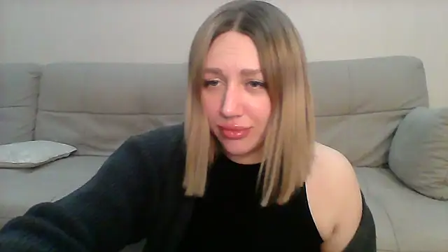 Snapshot of VickyLove047 chatting on 02.21.25 VickyLove047 online show from 02.21.25