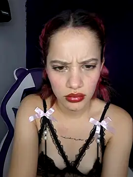 Snapshot of franchezkavegaaa chatting on 02.10.25 franchezkavegaaa online show from 02.10.25
