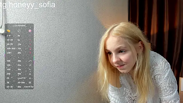Snapshot of sweete_sofia chatting on 01.24.25 sweete sofia online show from 01.24.25