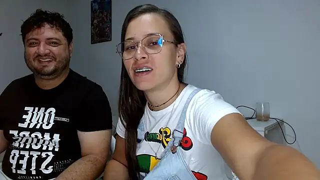 Snapshot of Paloma_Desire chatting on 03.20.25 Paloma Desire online show from 03.20.25