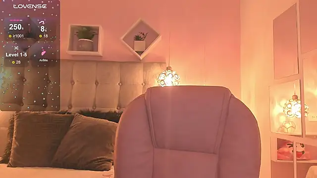 melanie hh online show from 09.14.25