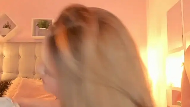 melanie hh online show from 11.25.25