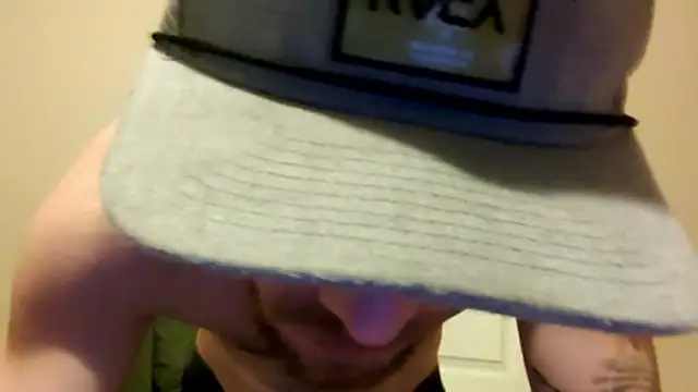 Huntzg23 online show from 11.29.25