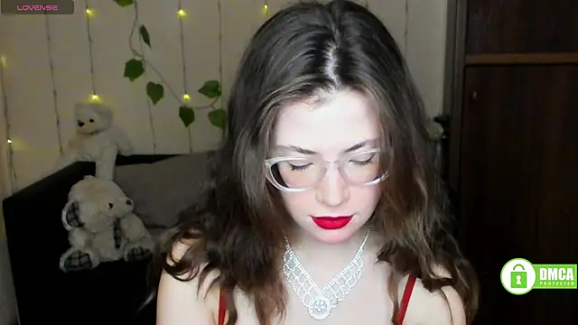Snapshot of Alicia_redfollow chatting on 02.14.25 Alicia redfollow online show from 02.14.25