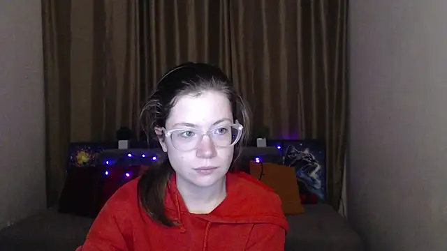 Snapshot of Alicia_redfollow chatting on 03.12.25 Alicia redfollow online show from 03.12.25