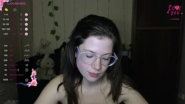 Snapshot of Alicia_redfollow chatting on 03.22.25 Alicia redfollow online show from 03.22.25