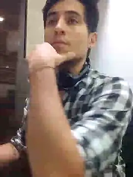 Snapshot of GamerQuinn chatting on 12.22.24 GamerQuinn online show from 12.22.24